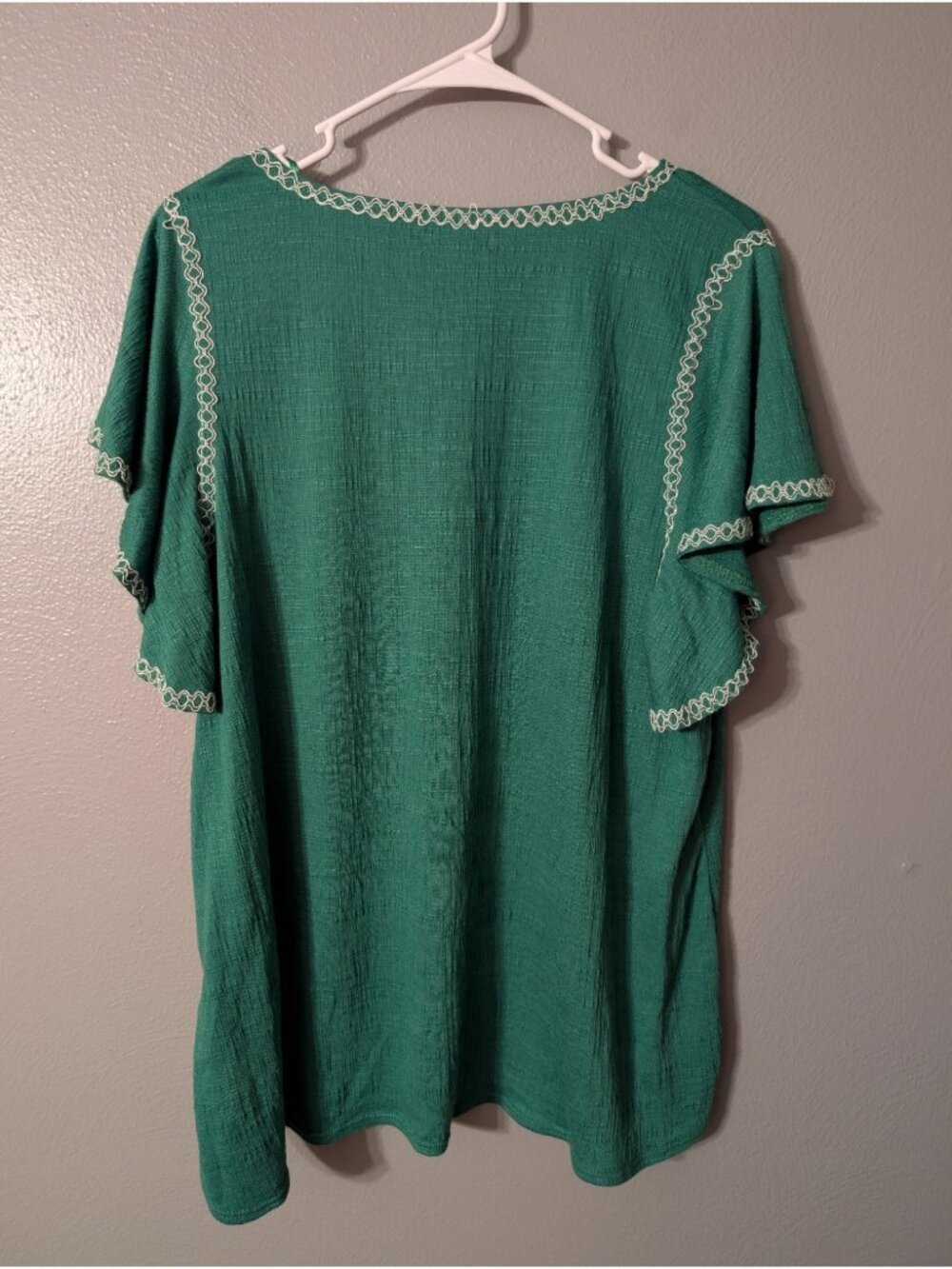 Max Studio Green Embroidered Flutter Sleeve Blouse Top Plus Size 1X Boho 2W02S77 - Picture 3 of 7